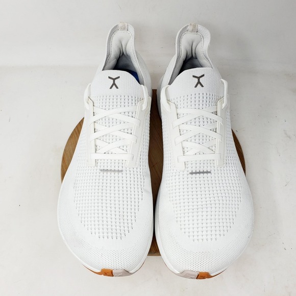 Flux Adapt Runner Shoes Mens 11.5 White Sneaker Barefoot Wide Toe Box Comfort - Picture 4 of 14